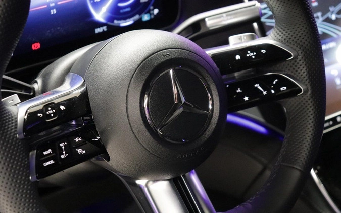 Mercedes-Benz EQS cena 452000 przebieg: 9882, rok produkcji 2022 z Wyszków małe 379
